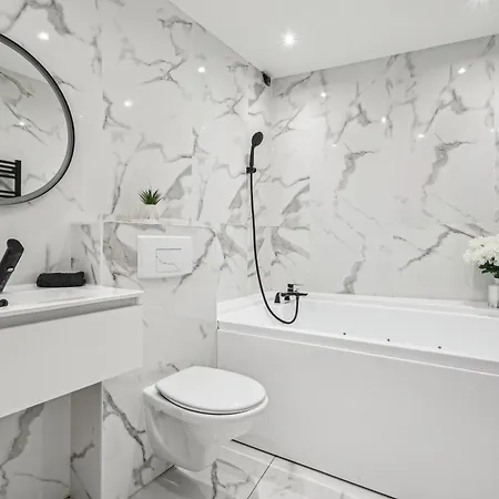 Studio Avec Jacuzzi & Vue Sur Le Parc Soubiran Dammarie-lè-Lys Exterior foto